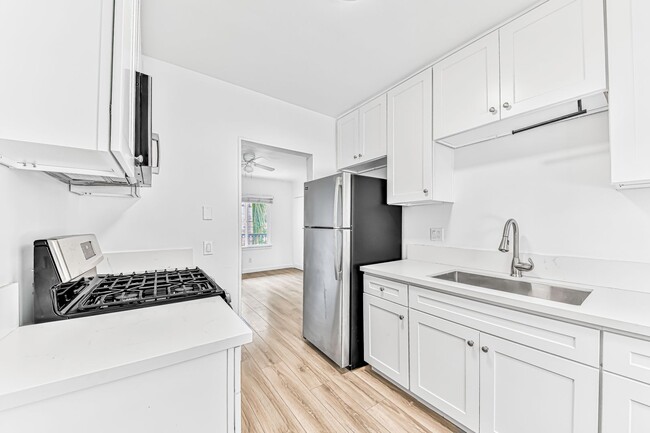 Photo - 636 Linden Ave Unit 07