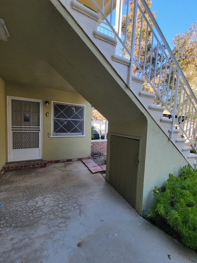 Photo - 415 Avenue G Ave Unit C