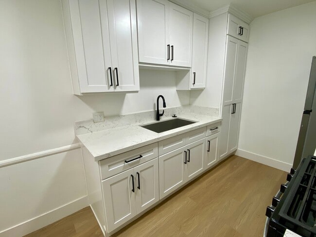 Photo - 5840 Gregory Ave Unit 7