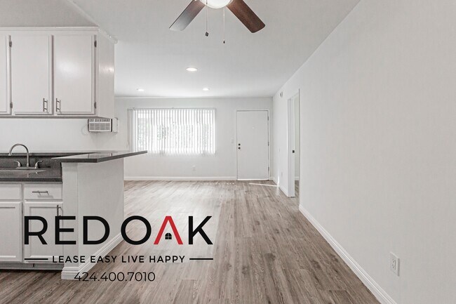 Photo - 14831 Delano St Unit 3