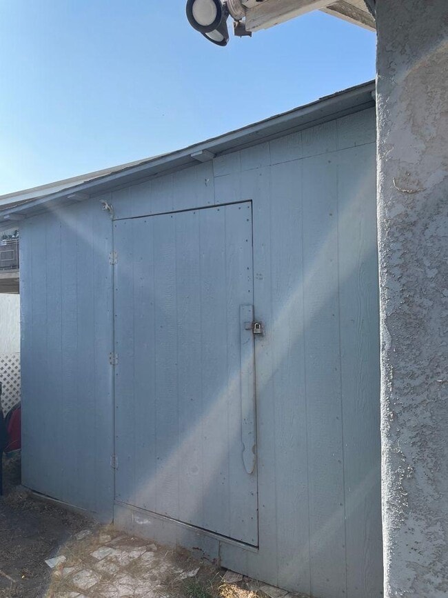 Storage shed - 1218 Marine Ave