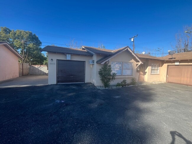 Building Photo - Aspan Unit 343