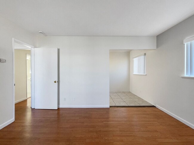Photo - 345 E Louise St Unit 02