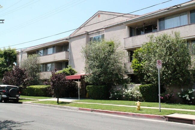Building Photo - 4487 Colbath Ave Unit #103