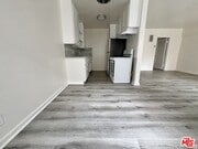 Photo - 148 Normandie Ave Unit 3