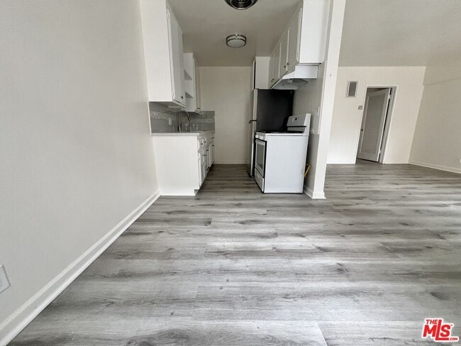 Photo - 148 Normandie Ave Unit 3