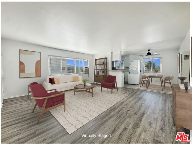 Building Photo - 5113 Roseland St Unit 3