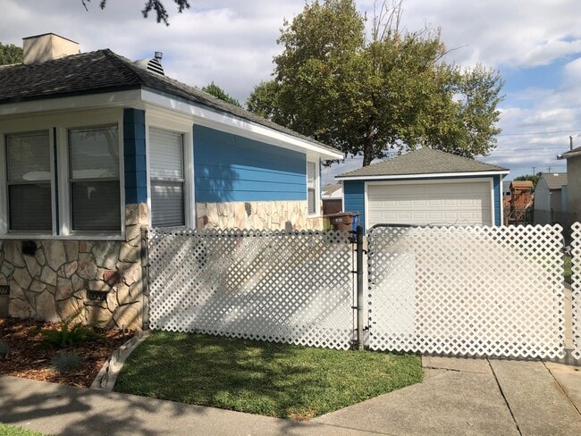 Photo - 10828 Montecito Dr