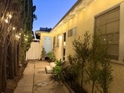 Photo - 124 N Beachwood Dr
