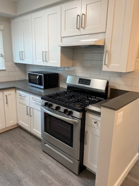 Photo - 12931 Oxnard St