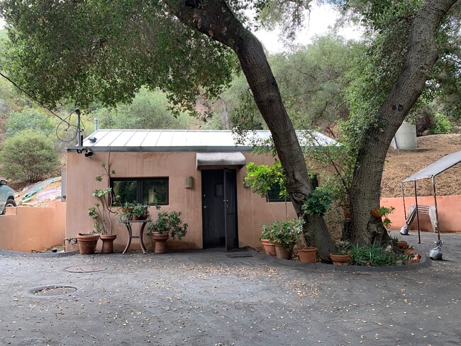 Photo - 1722 Oak Dr