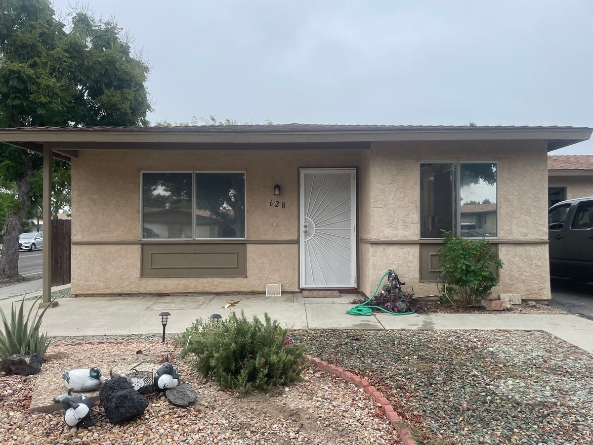 Photo - Recently Upgraded Two Bedroom Two Bathroom... House