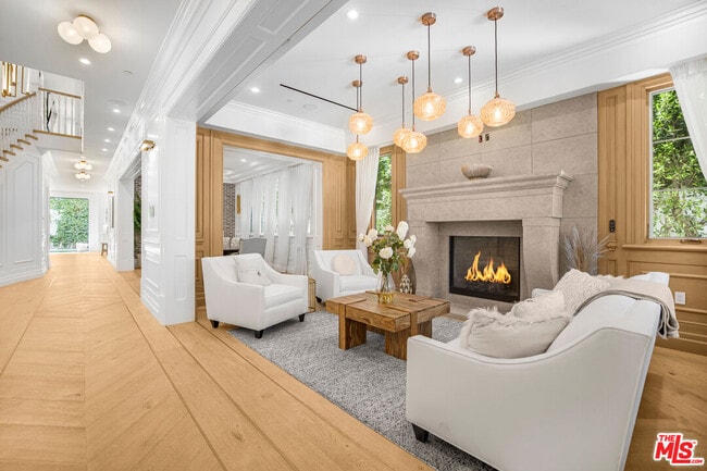 Photo - 843 N Spaulding Ave