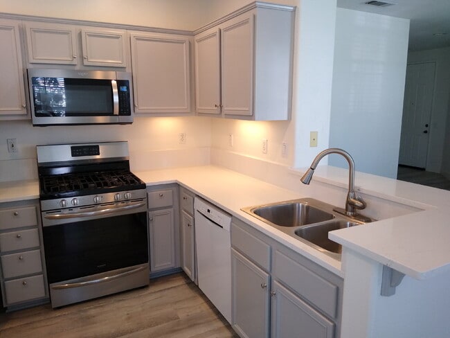 Photo - ENJOY RESORT-STYLE LIVING IN THE HEART OF VALENCIA Unit 103