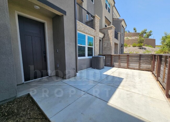 Photo - 1240 Sunrise View