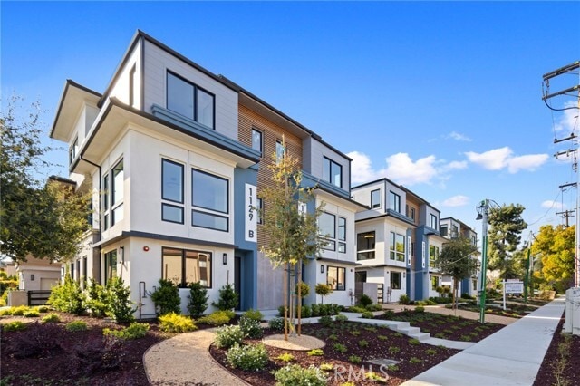 Building Photo - 903 W Duarte Rd Unit B