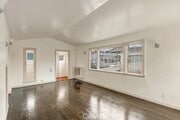 Photo - 1515 E Walnut Way