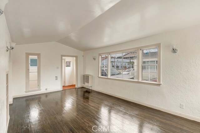Photo - 1515 E Walnut Way