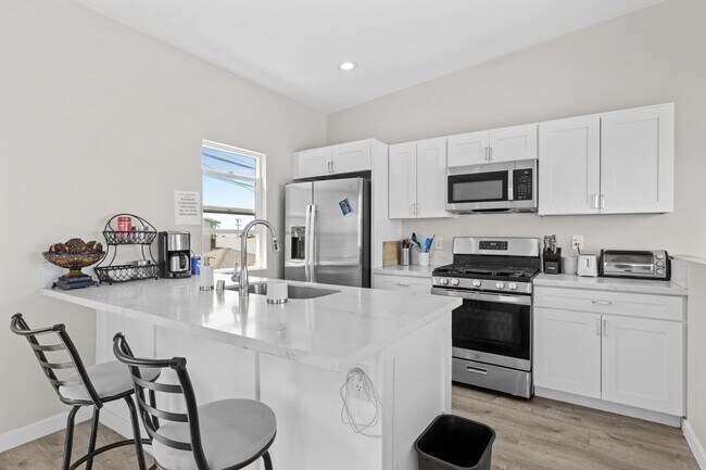 Photo - 5621 Dorothy Dr Unit 5621