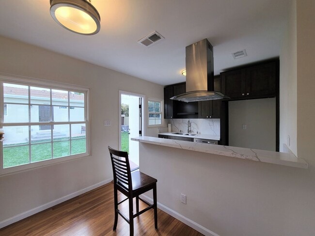 Photo - 4033 Violet St