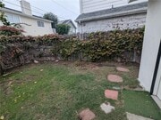 Photo - 233 Flower St