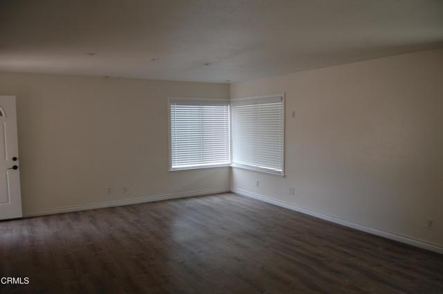 Photo - 896 Creekside Cir