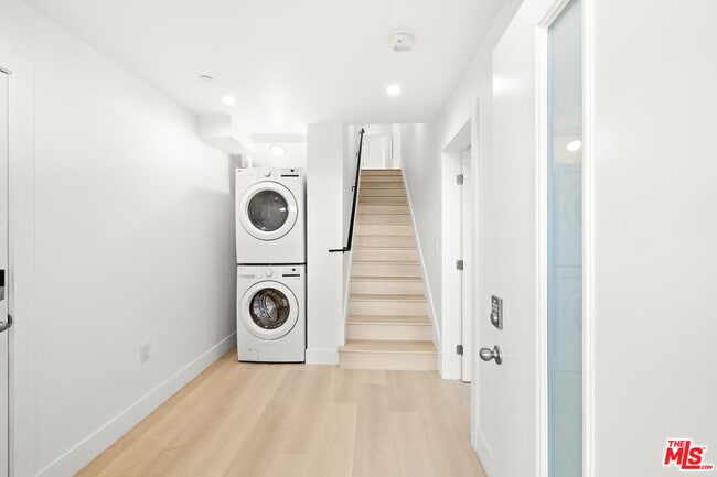 Photo - 5649 Case Ave Unit 1