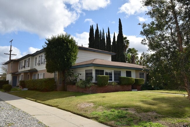 Building Photo - 5654 Camellia Ave Rental