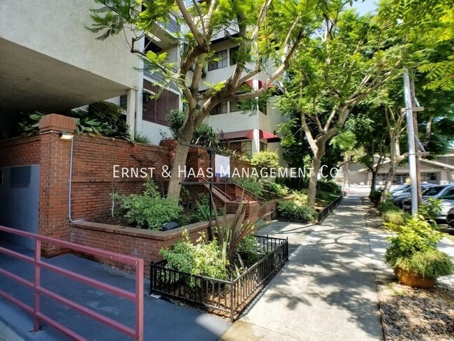 Photo - 730 W 4th St Unit #313