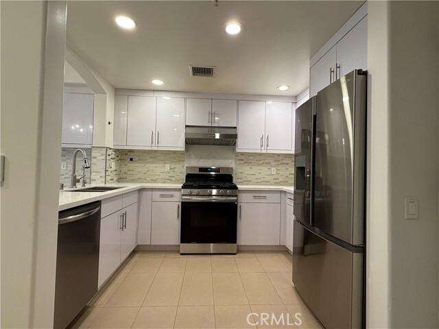 Photo - 1598 Long BCH Unit 212
