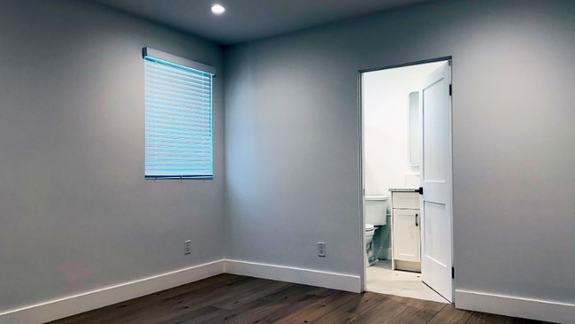 Photo - 5231 Virginia Ave Unit 5231.5