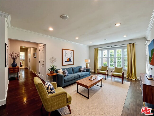 Building Photo - 1838 El Cerrito Pl Unit 2