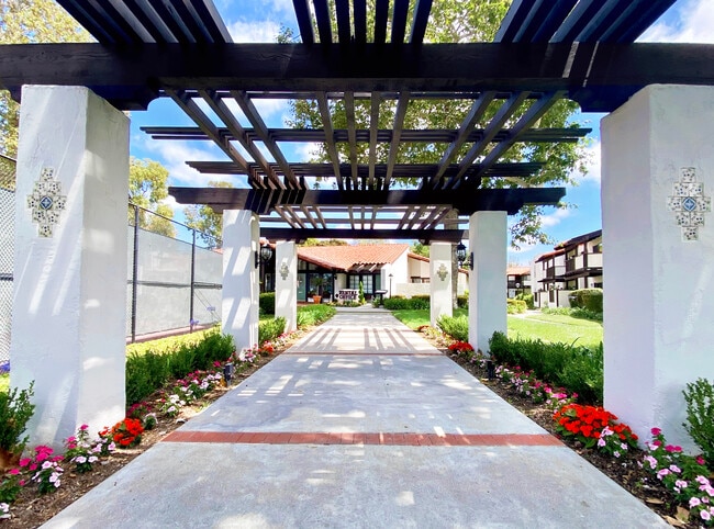 Photo - Tres Vidas Apartments