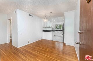 Photo - 3166 S Sepulveda Blvd