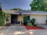 Photo - The Beautiful Home in Crestlawn is read for Lease