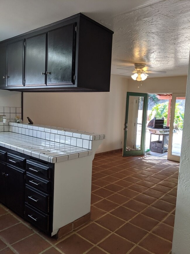 Photo - 4 BEDROOM 2 BATH ON CUL-DE-SAC AND LARGE YARD!