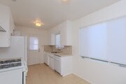 Photo - Spacious 2 bedroom / 1 bath home in Pacific Beach / Crown Point!
