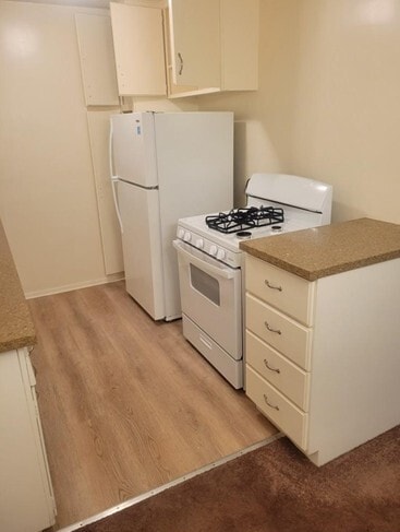 Photo - Plymouth Apartments