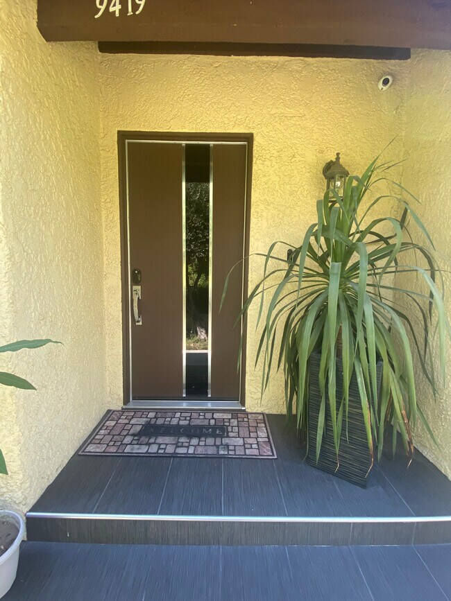 Photo - 9419 Via Patricia