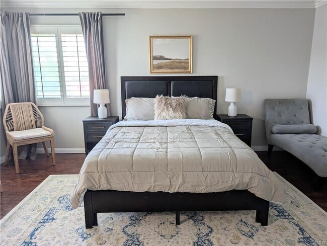 Building Photo - 3527 Cricklewood St