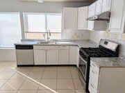 Photo - 914 W Alton Ave