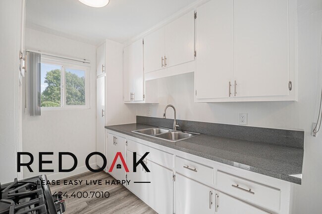 Photo - 14039 Archwood St Unit 10