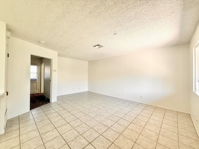 Photo - AVAILABLE NOW!! 1 Bedroom 1 Bathroom!! 55+ Apartment in Palm Desert Unit 06