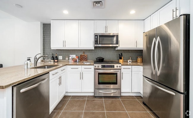 Building Photo - 4155 Executive Dr Unit 36 Rental