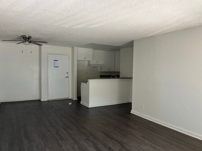 Photo - 9010 Tobias Ave Unit 232