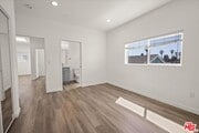 Photo - 1885 W 20th St Condo