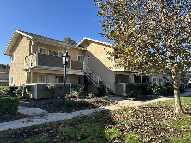 Building Photo - 3706 Lytle Creek Loop