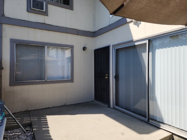 Photo - 745 S Lark Ellen Ave Unit C