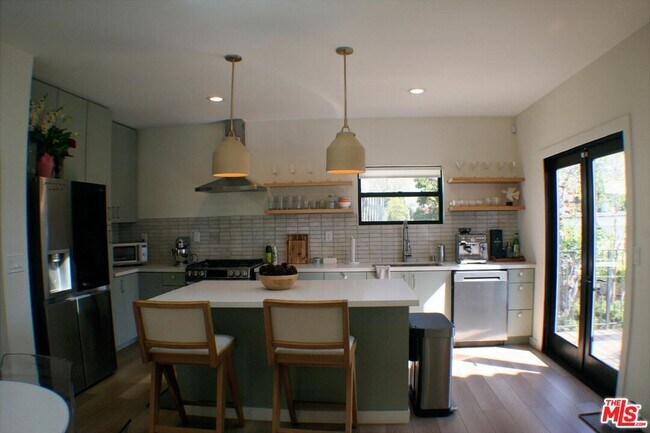 Photo - 8587 Rugby Dr