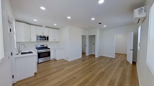 Photo - 5924 Whitewood Ave